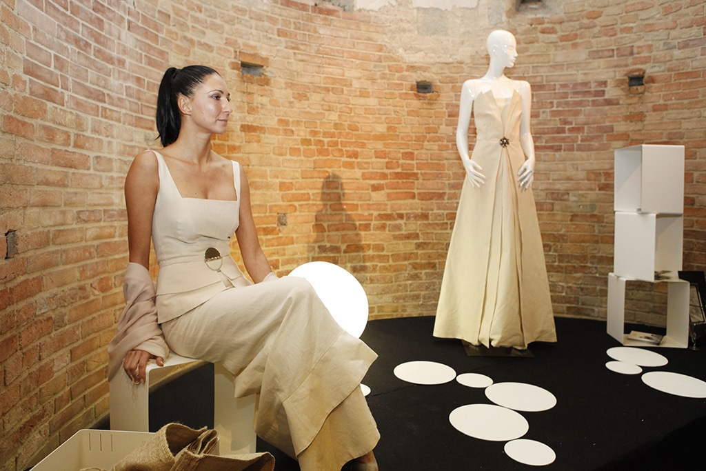dna. la modella che si è esibita durante l'evento.